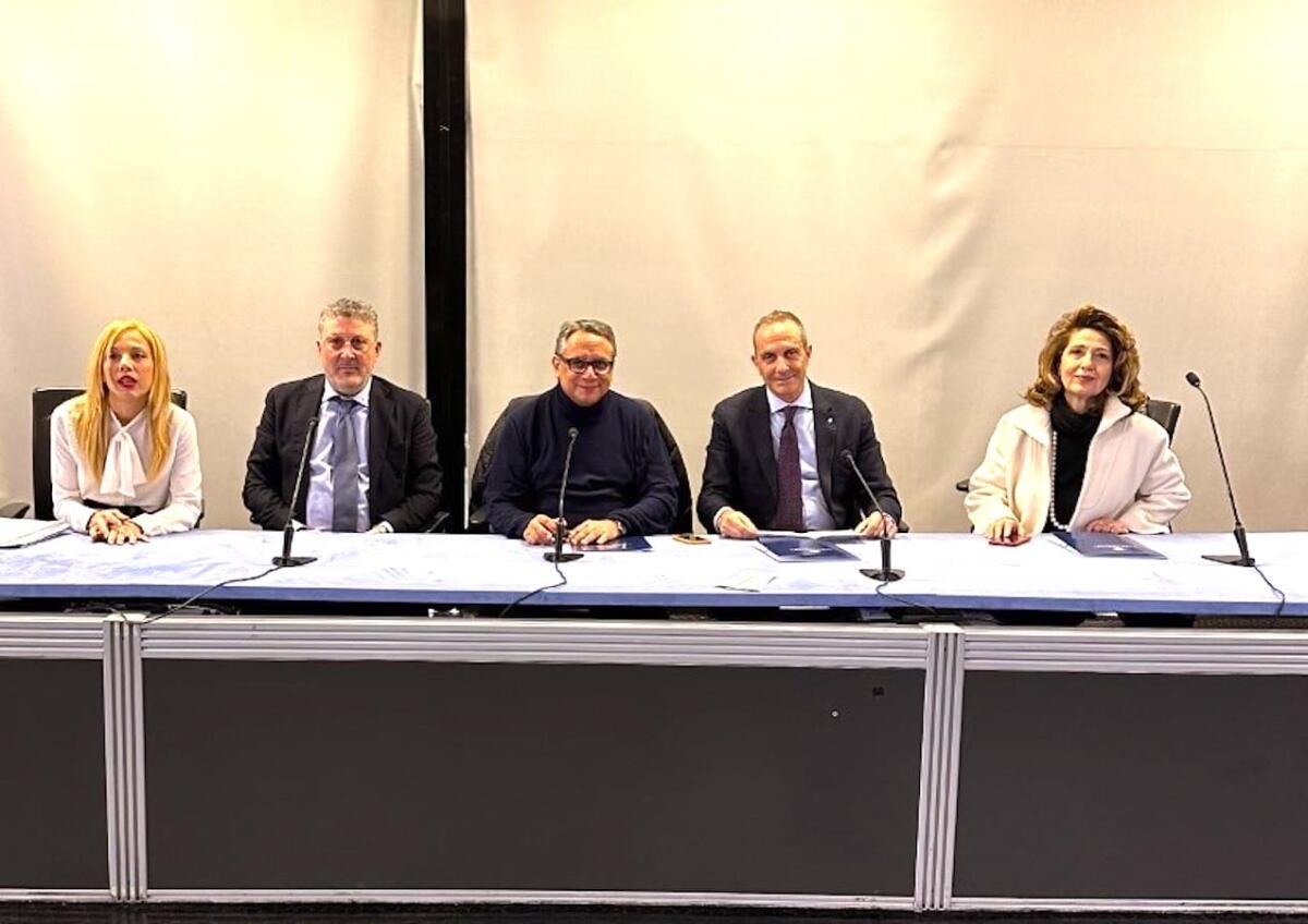 L'Uni Rc incontra i ragazzi dei Licei per il progetto contro bullismo e cyberbullismo - 