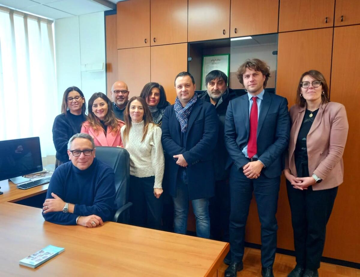 Calabria - Istituita la Consulta per il riconoscimento dei tutori per minori - 