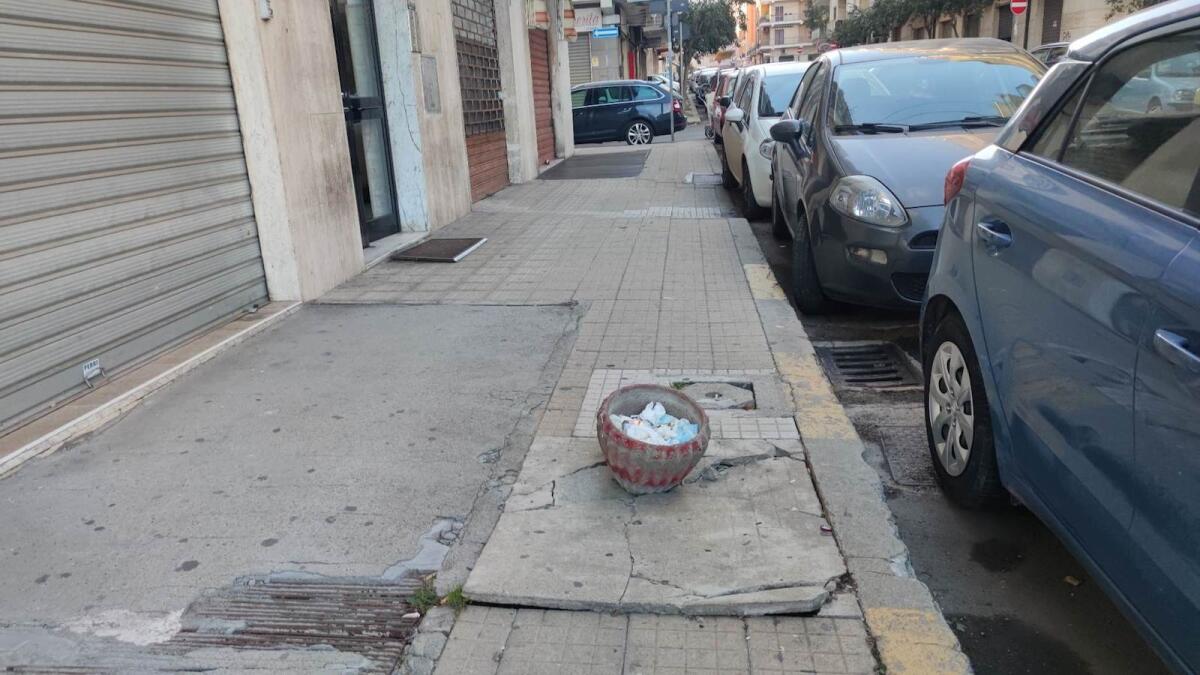 Crotone - Quartieri: segnalazioni fai da te per pericoli imminenti - 