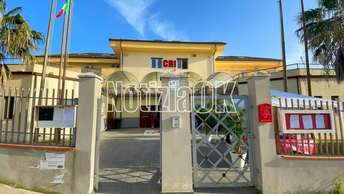 Crotone, il presidente della Croce Rossa Italiana incontrerà i volontari impegnati durante il naufragio - 