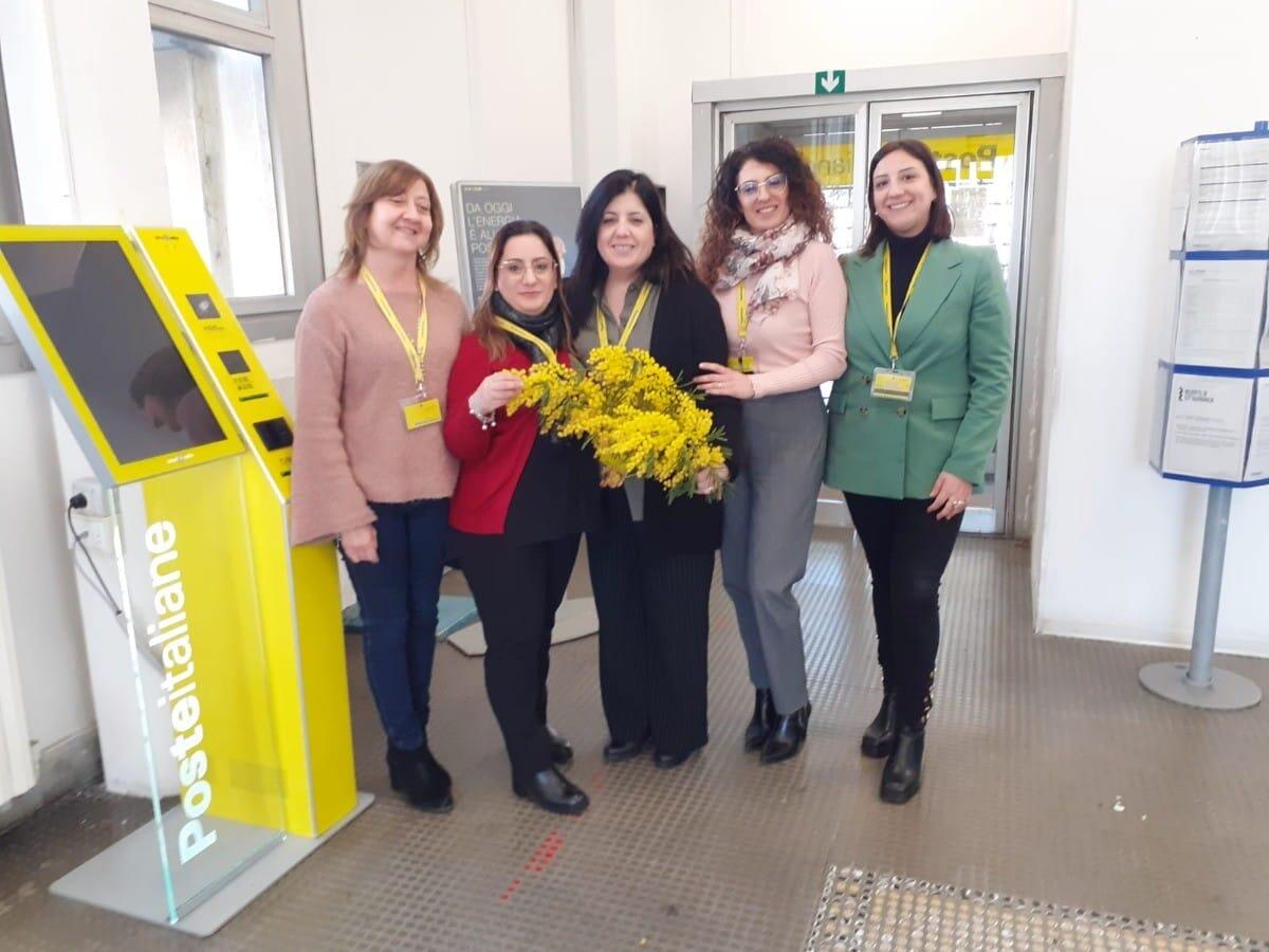 #8Marzo2023 - Poste crotonesi in "rosa", emblematico caso a Isola C.R. - 