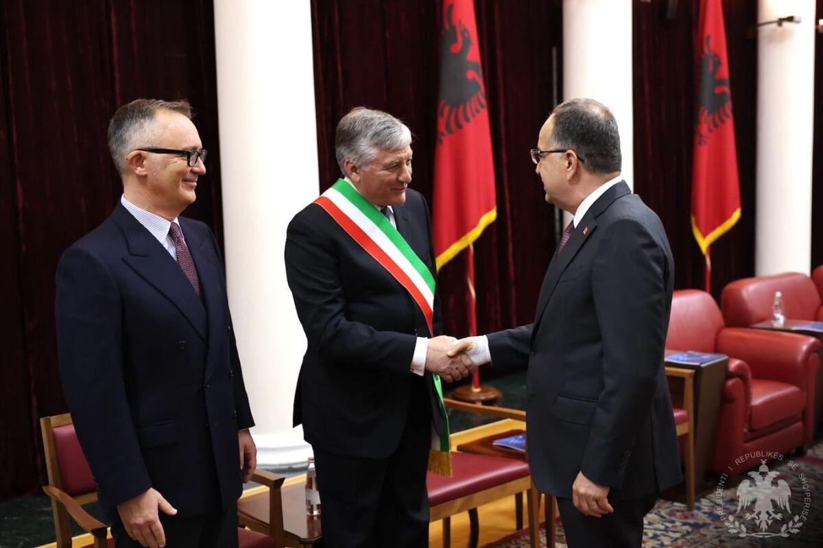 Albania e Calabria sempre più vicine; le comunità arbereshe si uniscono - L'ambasciatore Bucci _ Commissario Madeo _ Presidente Begaj
