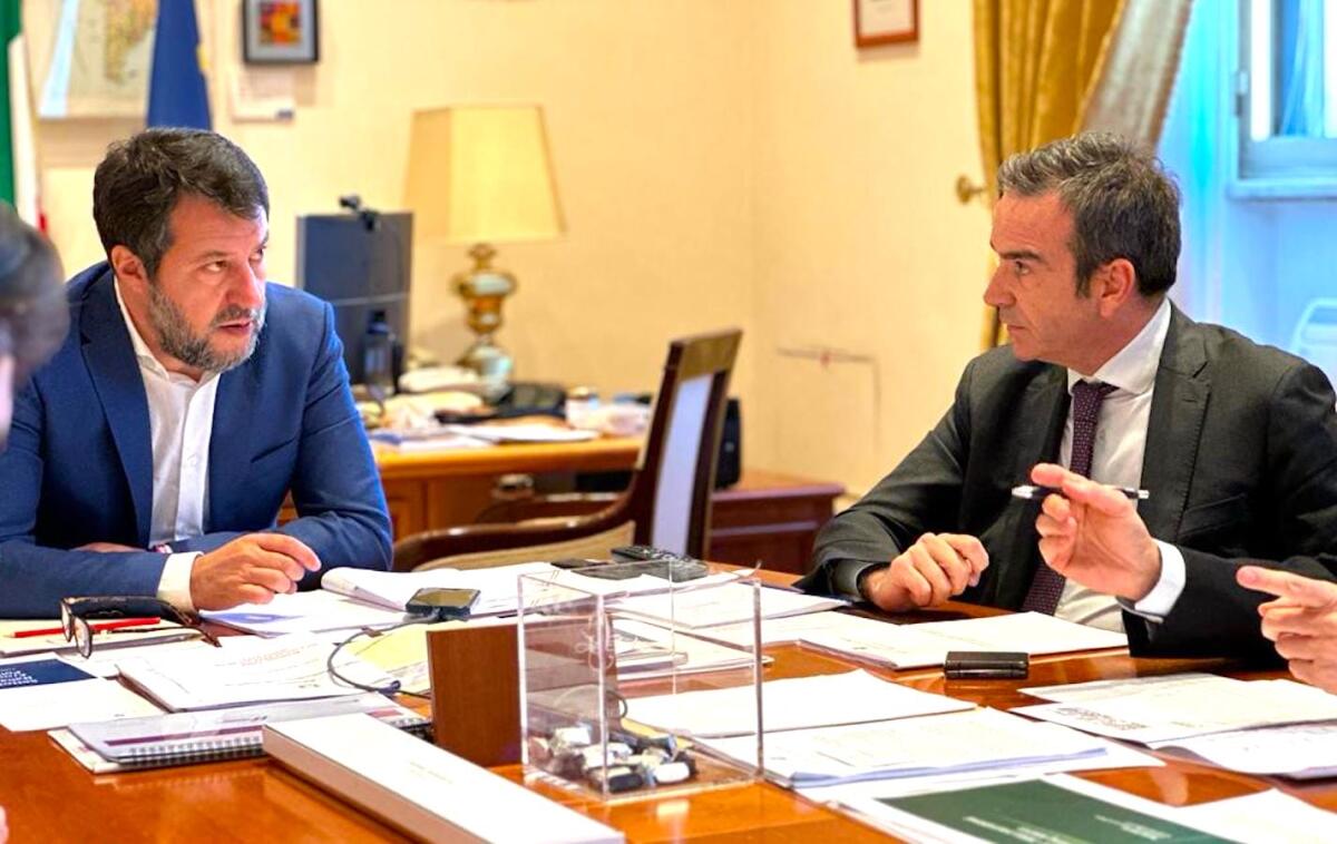 Infrastrutture: Occhiuto incontra Salvini al Mit: si discute di SS 106, Ponte e A2 - 