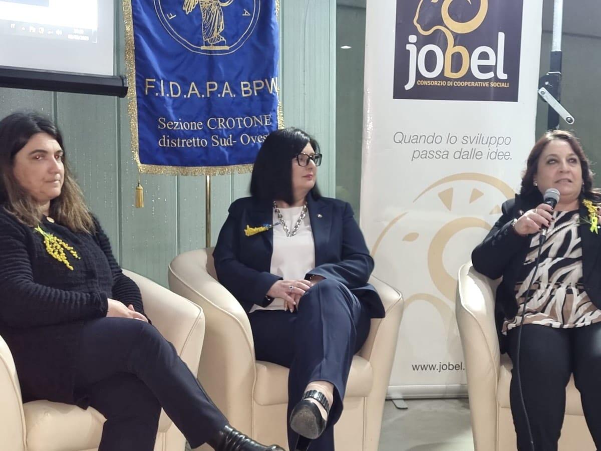 Crotone - La Fidapa premia il talento delle donne. Riconoscimento a Chiara Pirillo - 