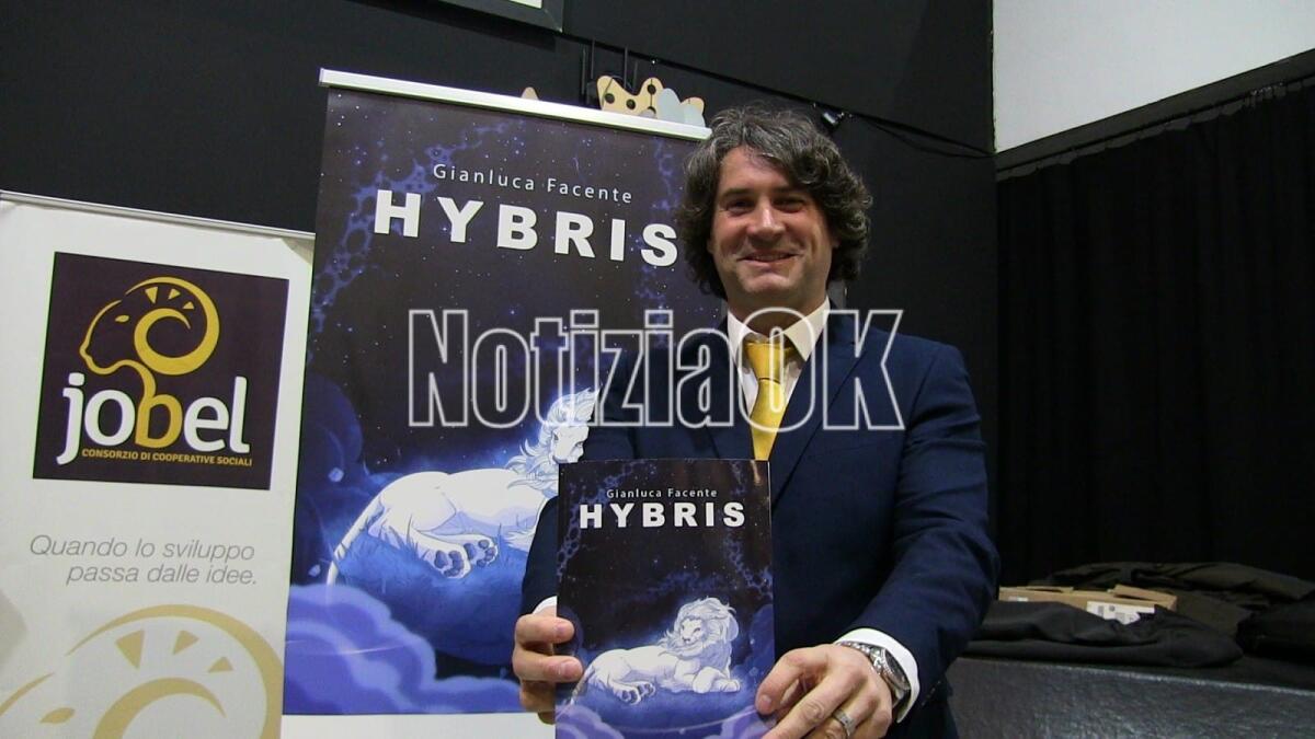(Foto) Il pubblico tutto per Gianluca Facente: successo per la prima di Hybris - 