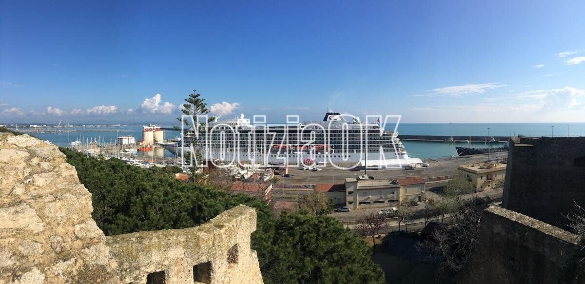 Crotone - Arriva la Viking, al via la nuova stagione crocieristica - 
