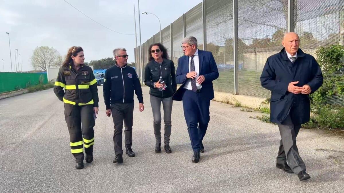 Investimenti e ristrutturazione per il Cara di Sant'Anna - 