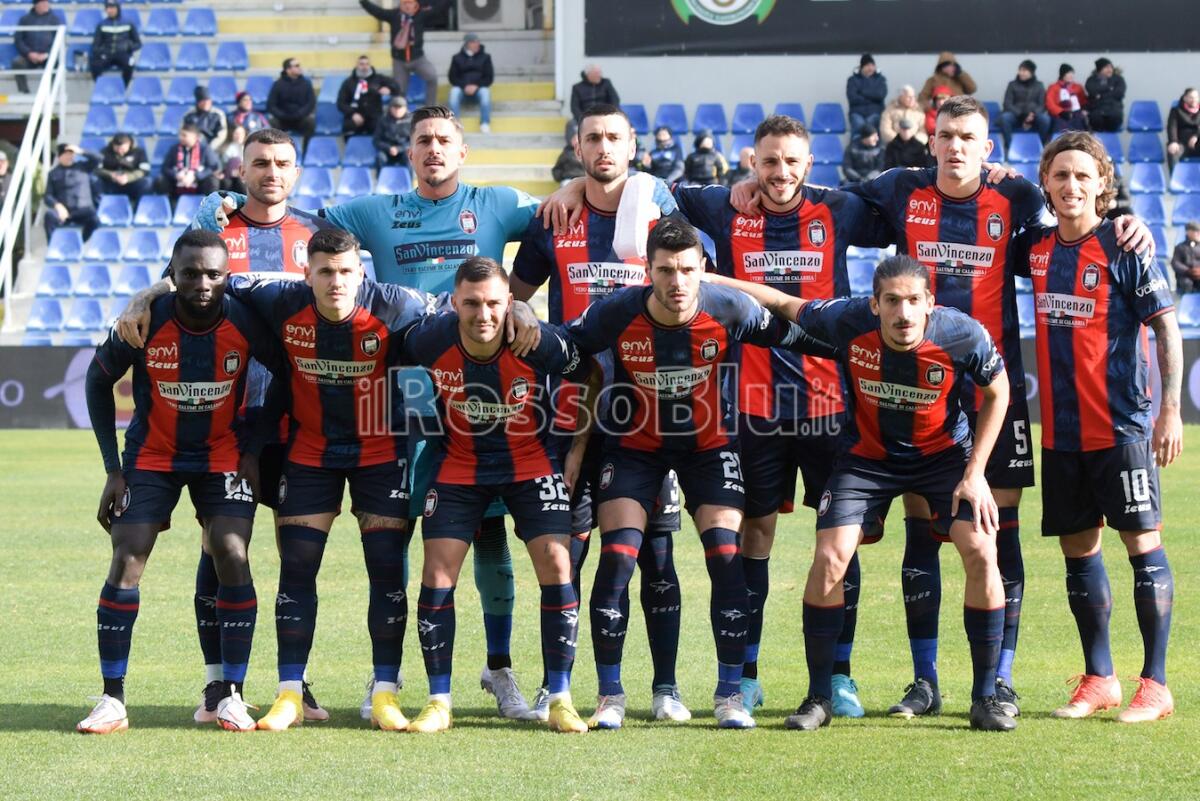 #GelbisonCrotone 0-2 | Vota il migliore in campo - Crotone, Stadio Ezio Scida
Campionato Lega Pro 2022-2023
Crotone-Potenza
In foto: Formazione Crotone