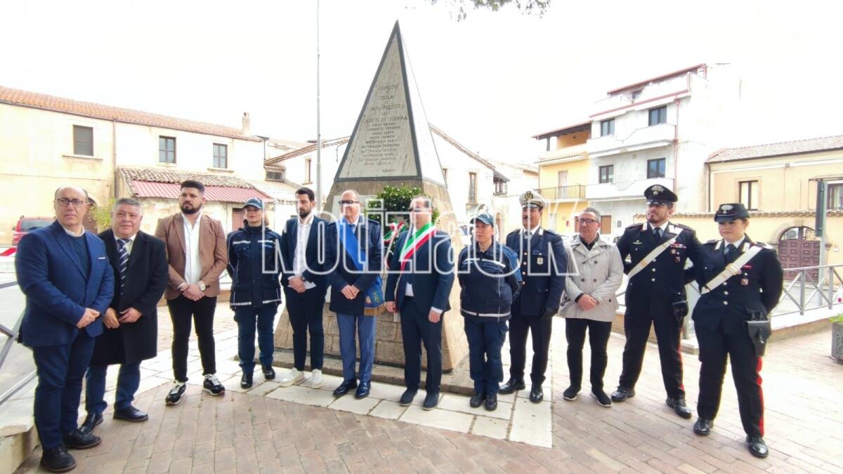 (Video) 25 Aprile - Isola di Capo Rizzuto, Gareri: "I valori della resistenza sono alla base della nostra storia" - 
