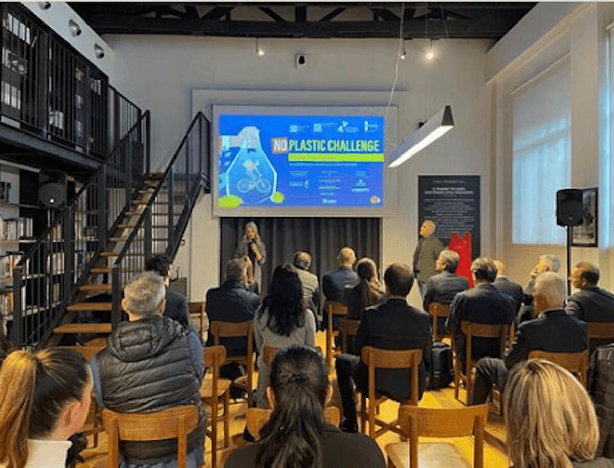 "No plastic challenge", ecco la competizione che aiuta la Terra - 