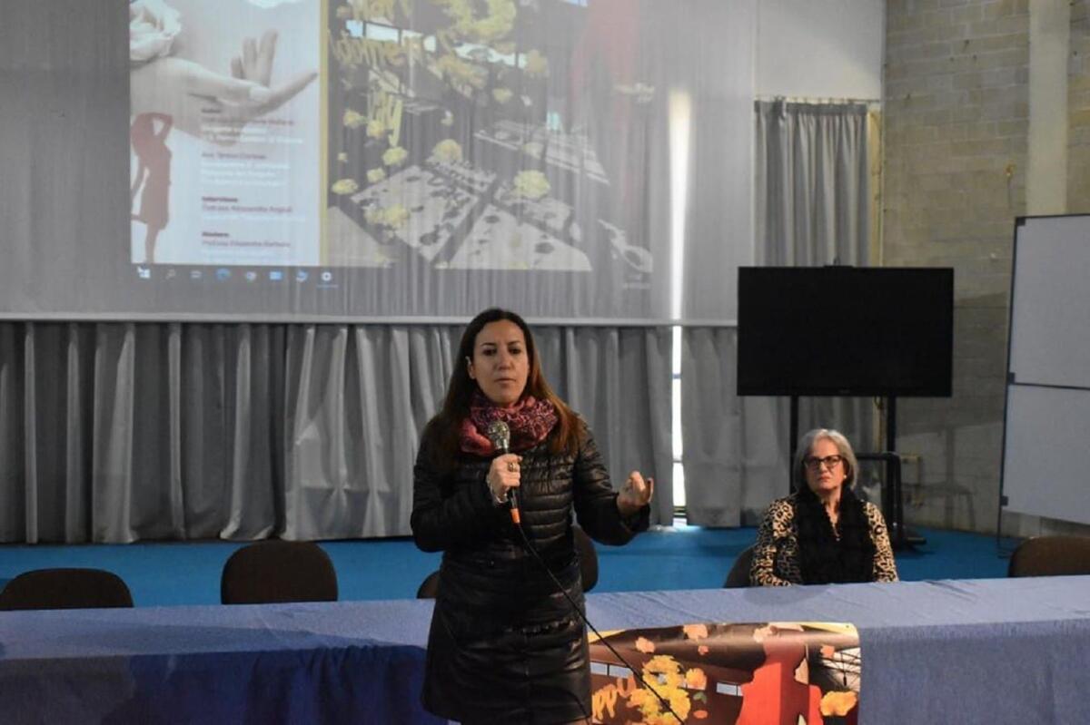 Crotone, la Memoria e l'Impegno: l'avvocato Cortese e il Giudice Angiuli incontrano gli studenti del Pertini - 