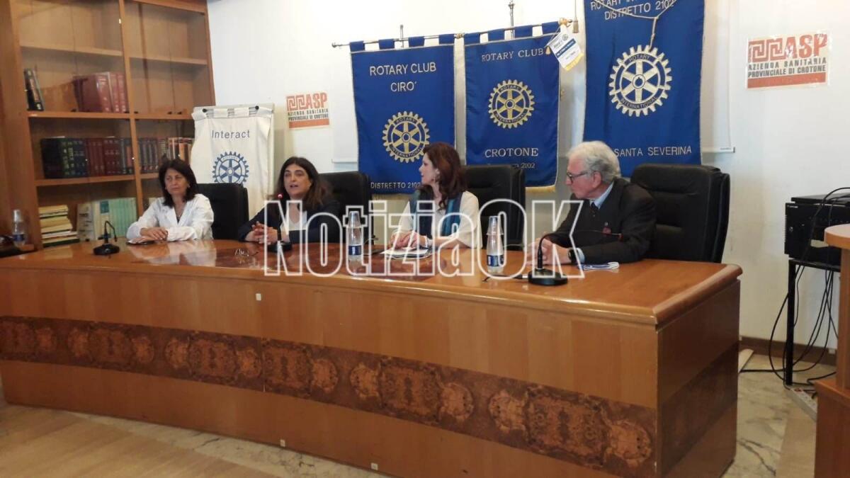 Crotone - Il Rotary dona gli arredi per la sala O.B.I. in Pediatria - 