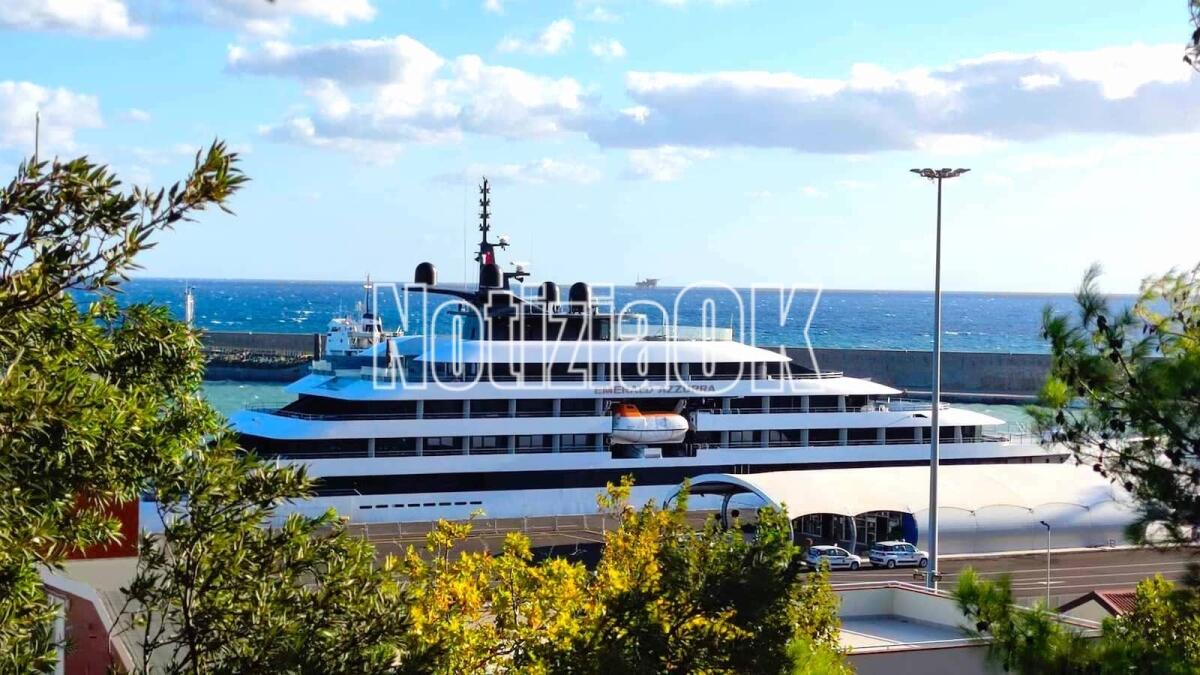 Crotone, un via vai di navi in città: attesi due flussi di turisti - 