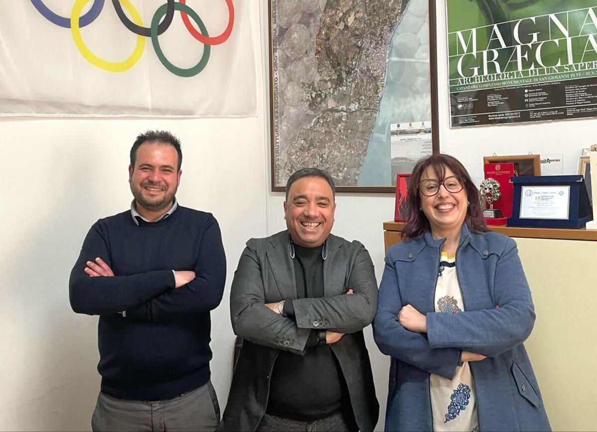 Cirò Marina, 37 nuove Eco Isole per il miglioramento e meccanizzazione della rete di raccolta - 