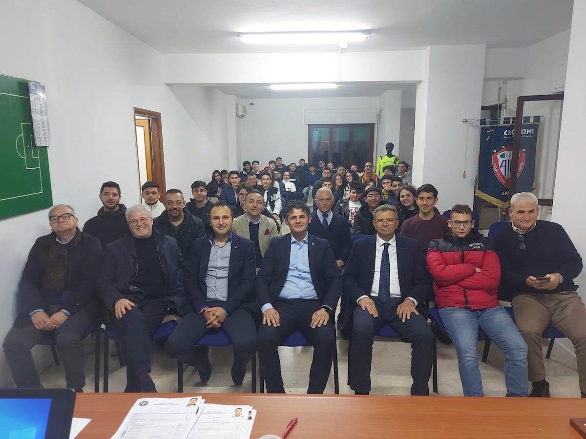 Ben 51 i nuovi arbitri di calcio dalla "Sezione A.I.A. di Crotone “ - 
