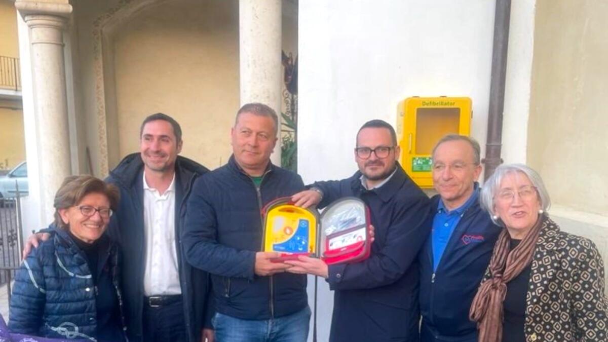 Casabona riceve in dono gli strumenti di primo soccorso salva vita - 