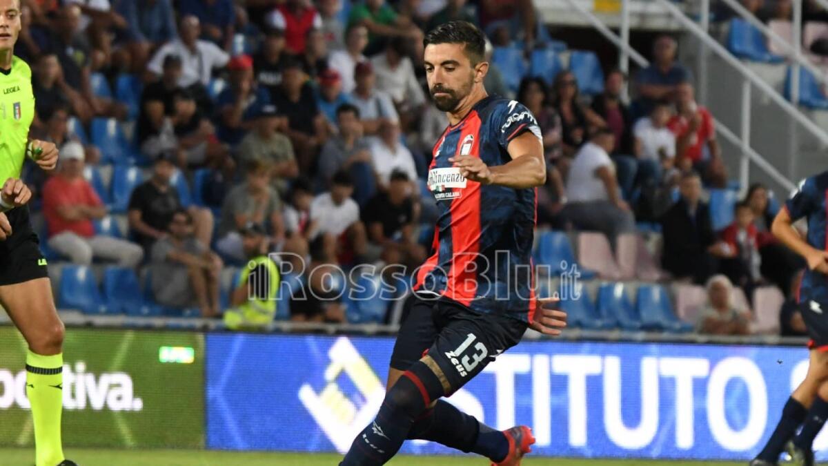 #CrotoneTaranto | Vitale: "Voglio la Serie B con questa maglia" - 
