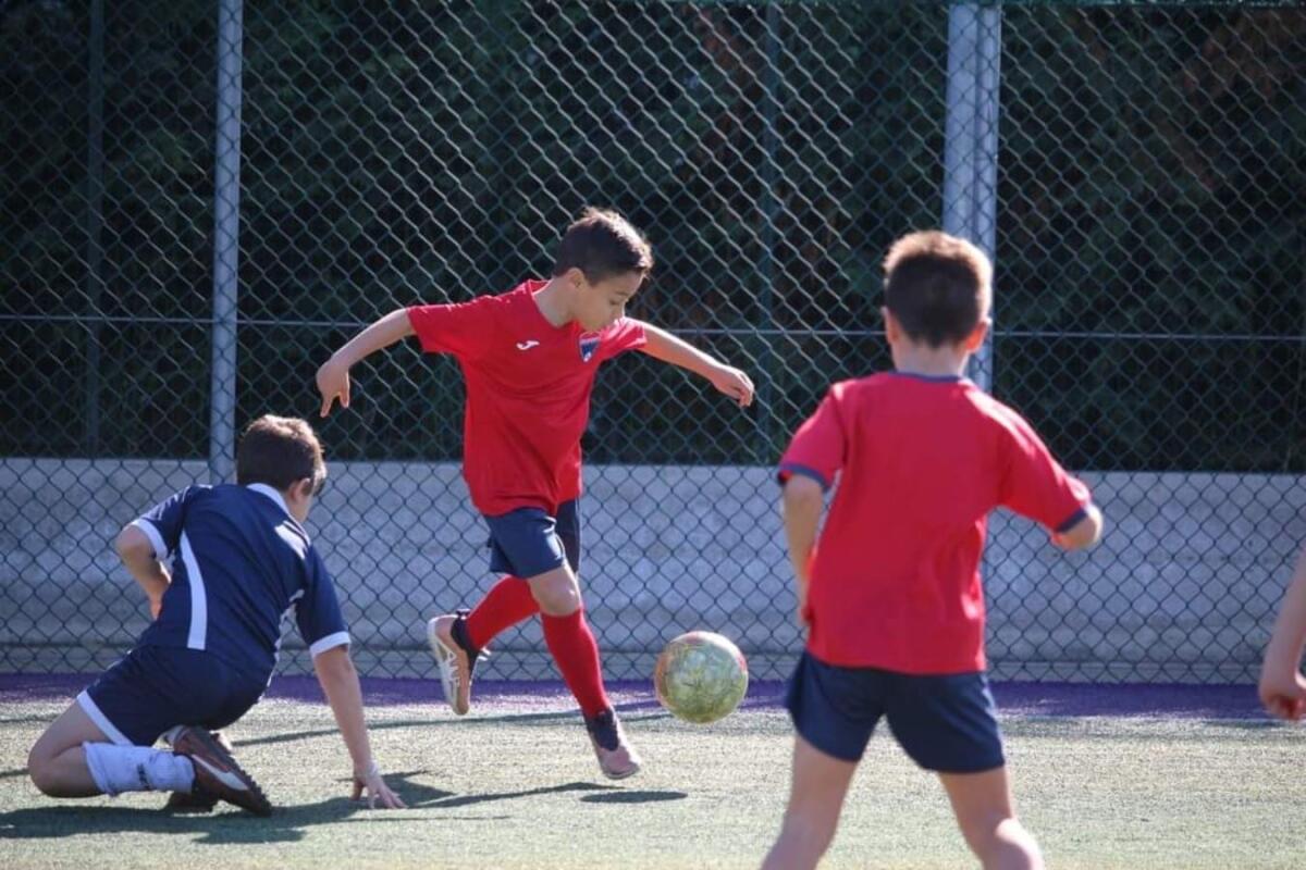 Crotone - Dribbling, parate e rovesciate, all'Academy lo spettacolo dei piccoli campioni - 
