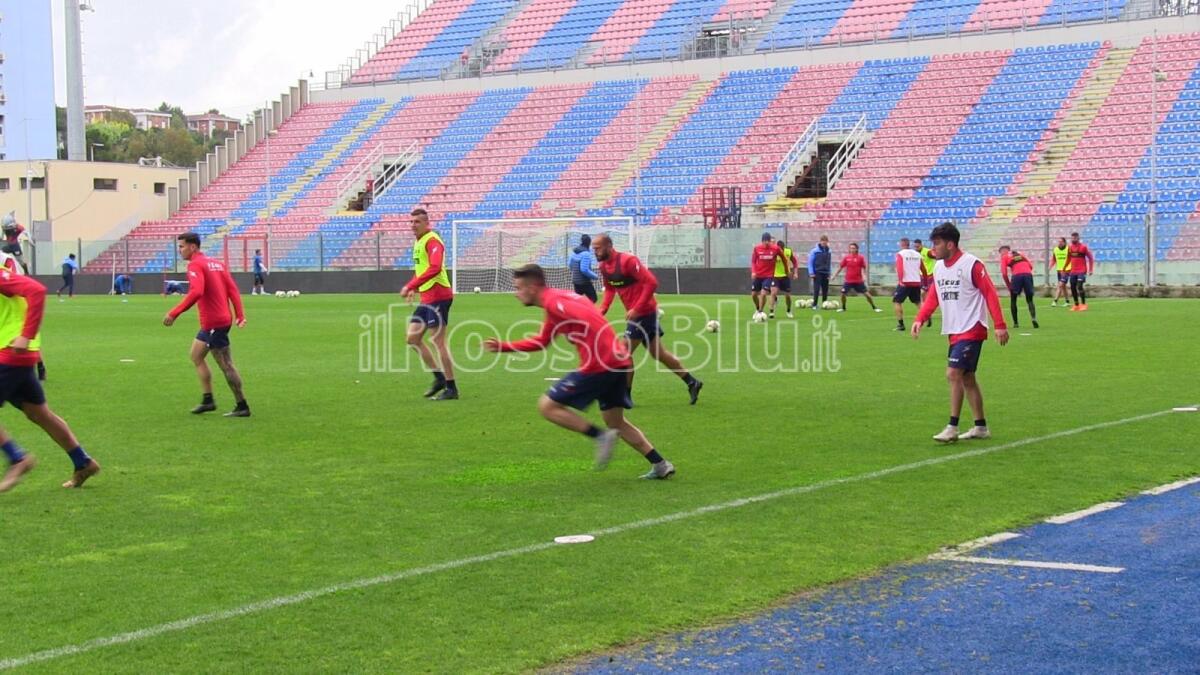 Serie C | Crotone, l'attesa è finita: gli squali al debutto nei Play-off - 
