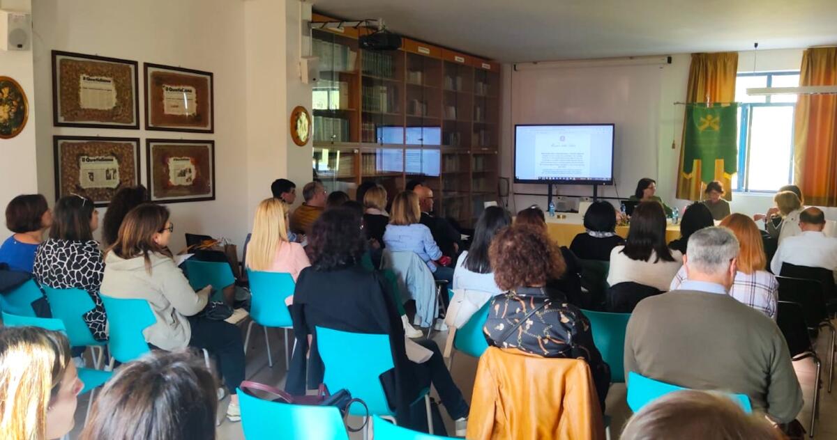 Crotone - All'Istituto Pertini-Santoni un confronto sull'inclusività - 