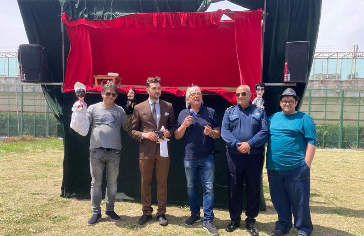 (VIDEO) Crotone - Alla casa circondariale la magia dei burattini - 