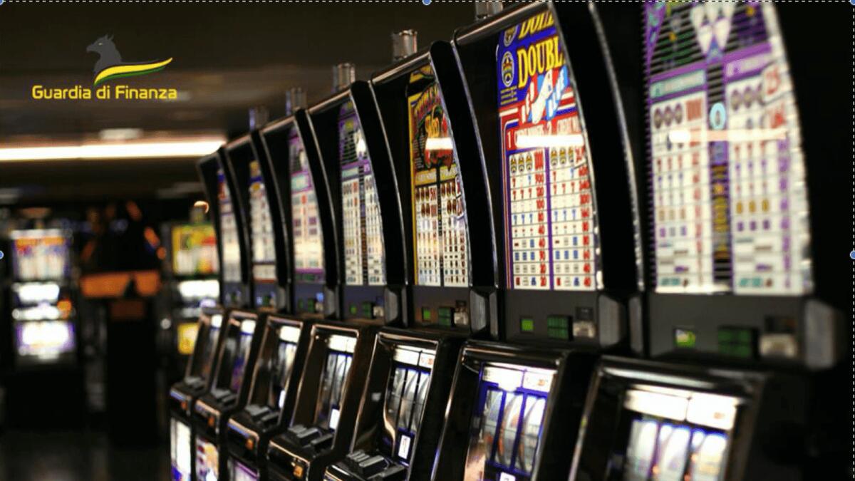 Calabria, evasione fiscale milionaria nel settore giochi scoperta dalla Guardia di Finanza - 