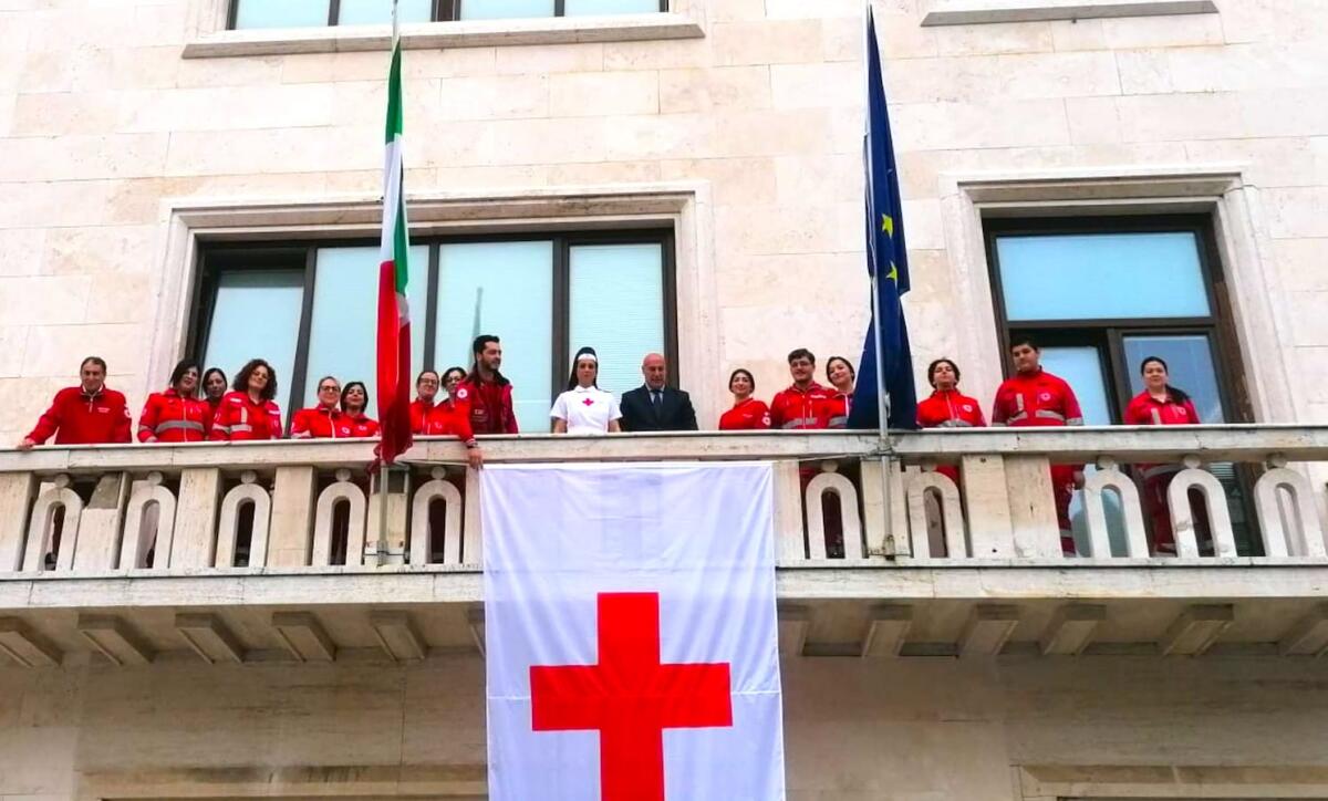 Crotone ringrazia l'impegno della Croce rossa - 