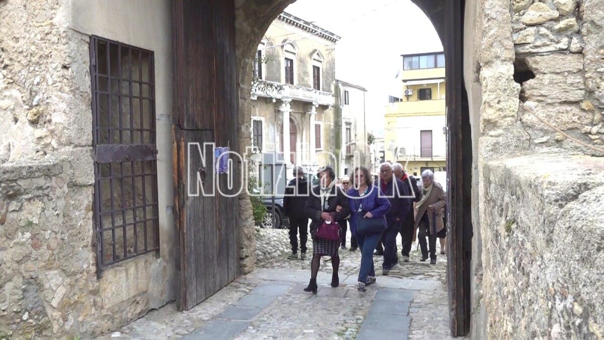 Crotone - Nel weekend viaggio nella storia alla riscoperta del maniero medioevale - 