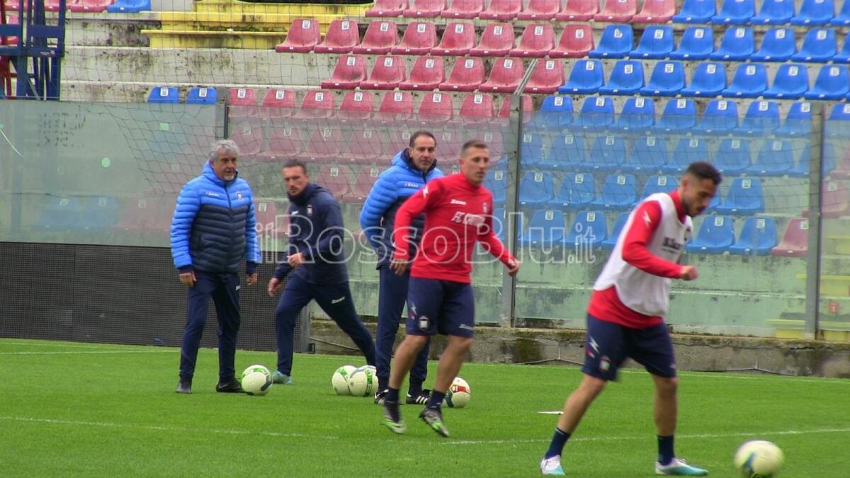 Qui Crotone - La forza dei rossoblù è nel gruppo: la squadra esalta le qualità dei singoli - 