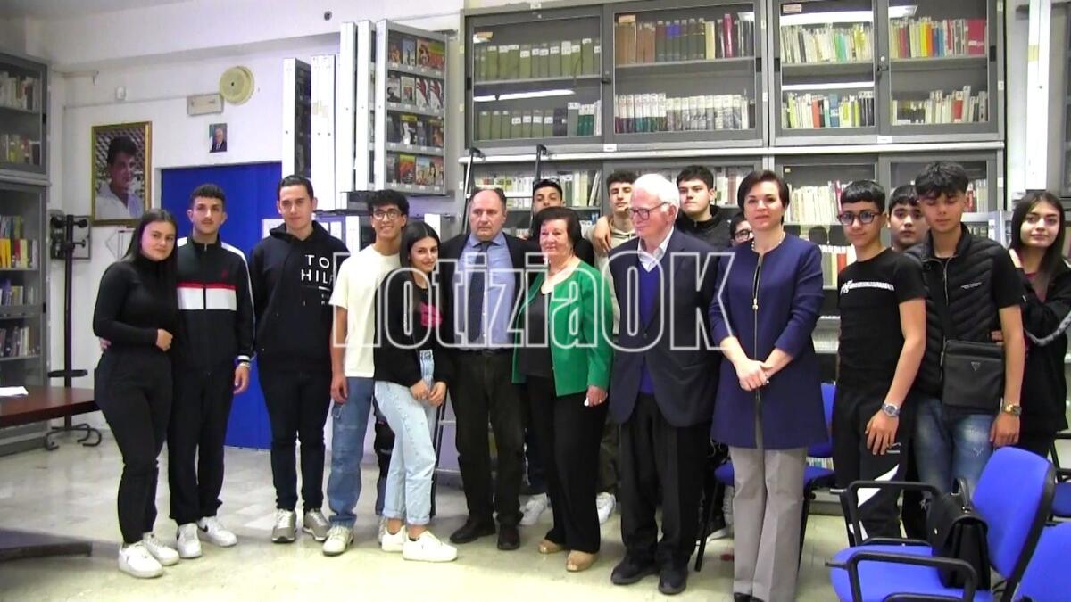 Legalità a scuola: consegnate le borse di studio in memoria di Arturo Caputo - 