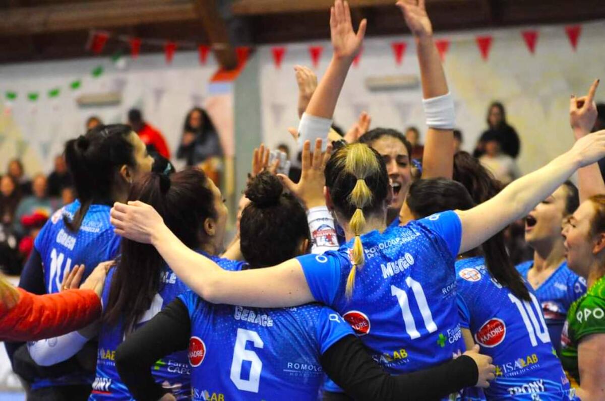 Pallavolo - Risultato storico per le Sirene della Poseidon - 
