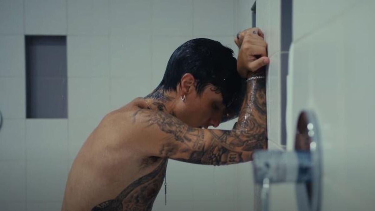 Ultimo annuncia il suo primo docu-film - 