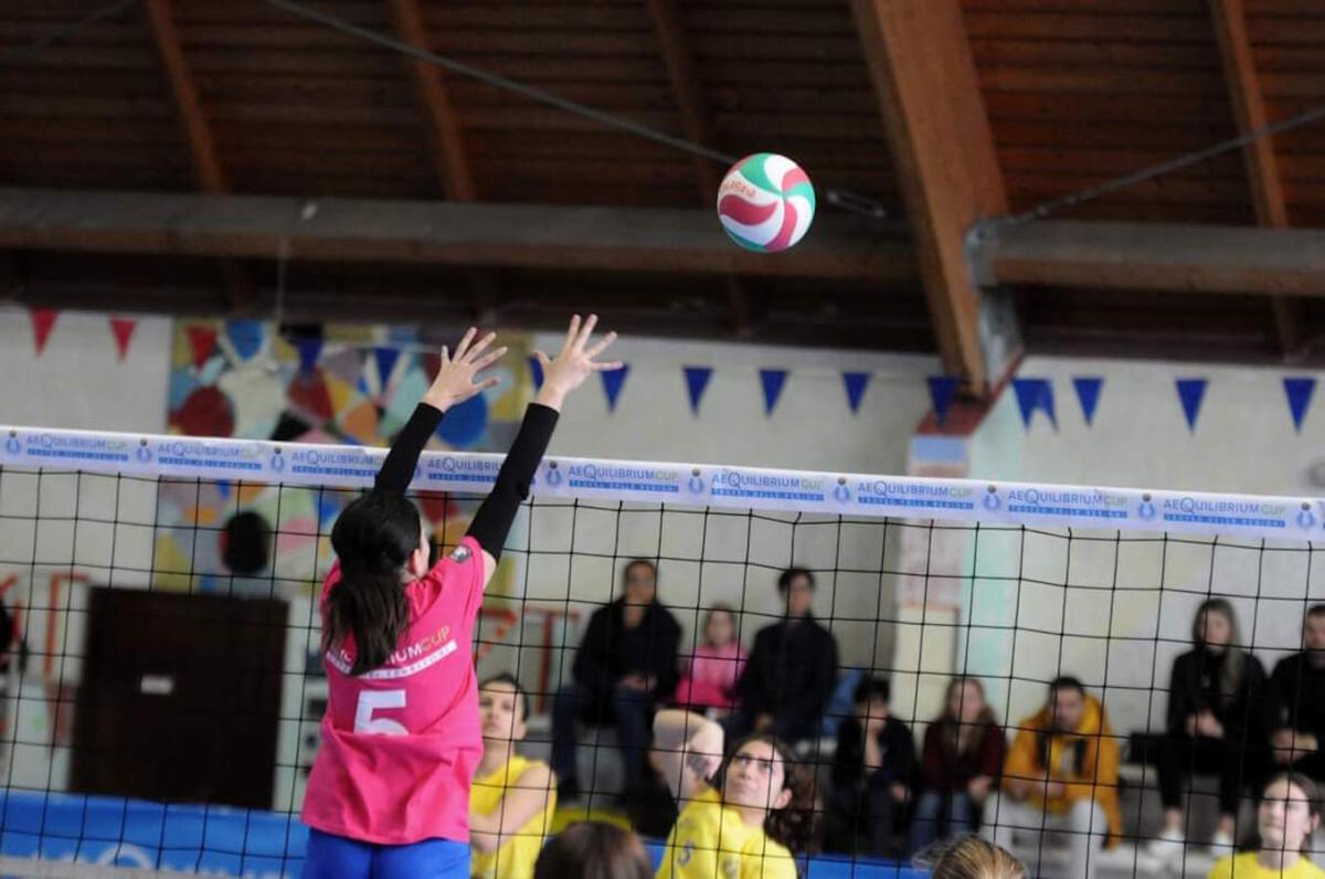 Crotone, il Palakro per un giorno diventa il centro della Pallavolo Giovanile Regionale - 