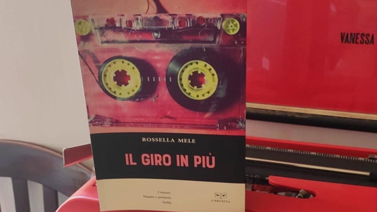 Crotone - Per il Maggio dei Libri "Il giro in più" di Rossella Mele - 