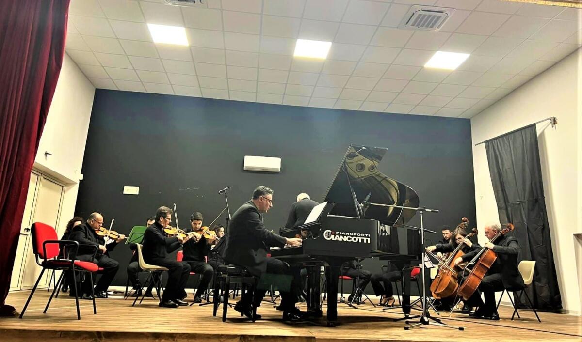 Isola di Capo Rizzuto, al Ceramidà la musica di Francesco Morrone - 