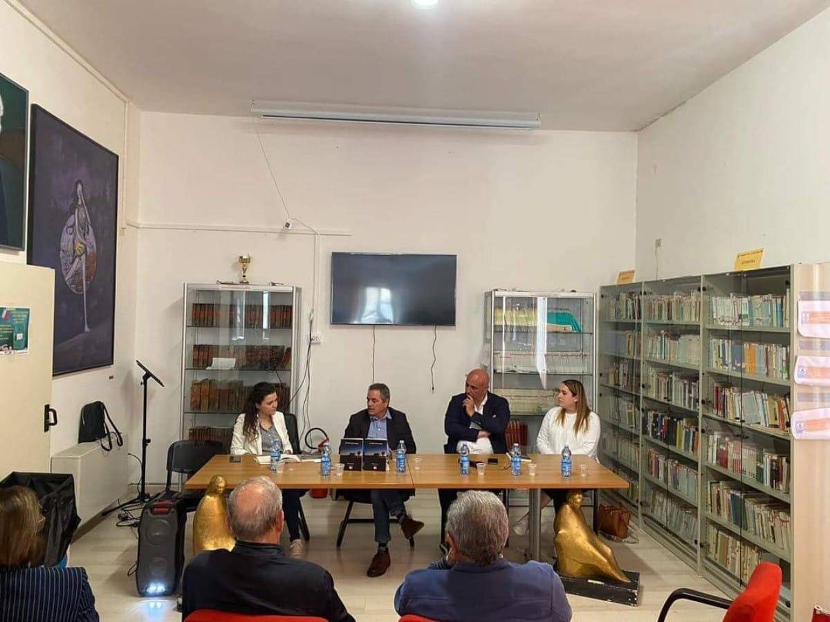 Rocca di Neto, Marco Ciconte presenta il libro "La casa che piange" - 