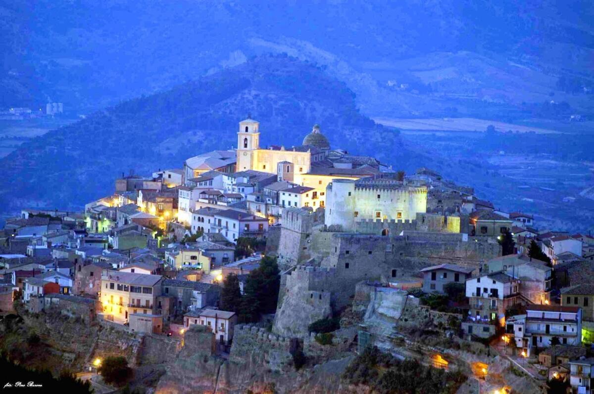 Al Castello Carafa gli incontri delle Arberie di Calabria - 