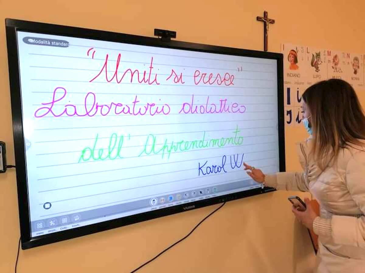 Isola C. R. - "Uniti si cresce", dopo il successo in aula si continua con i campi estivi - 