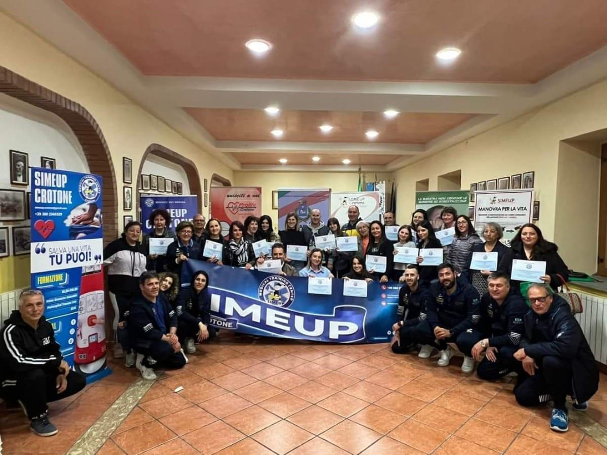 Public Access Defibrillation: Casabona Cardioprotetta con il SIMEUP Crotone - 