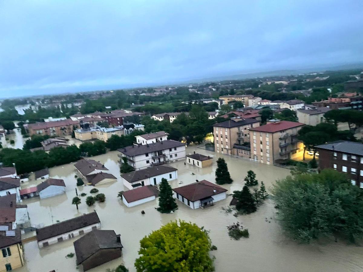 Maltempo in Emilia-Romagna, Meloni: “Pronti a Cdm immediato per misure d’emergenza” - 