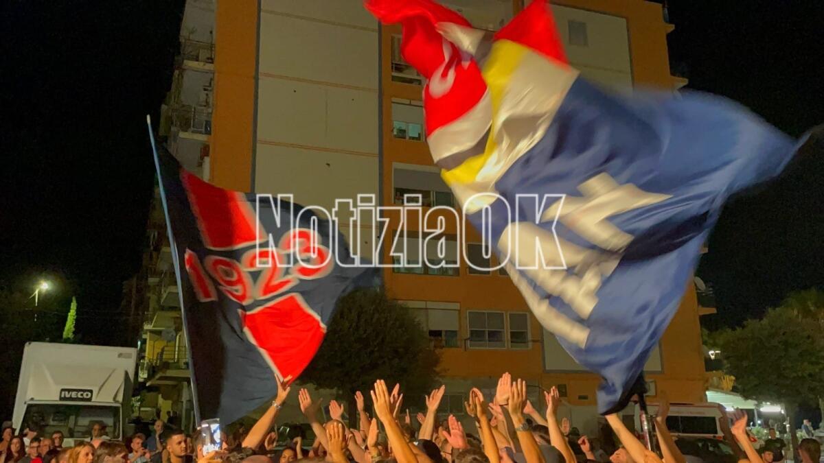 Crotone scende sul lungomare per festeggiare il Centenario della squadra - 