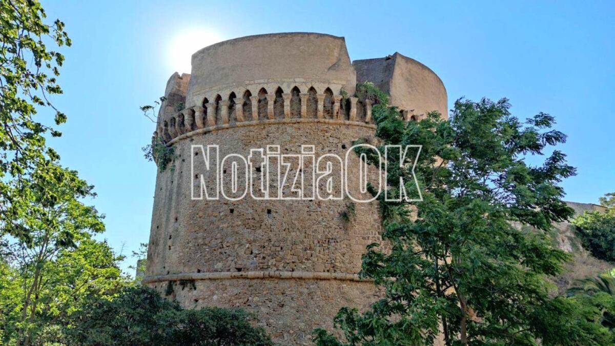 Crotone - Scultura, storia e splendore: la città è protagonista - 