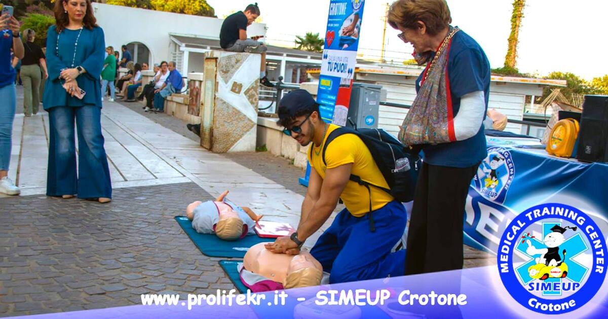 Crotone - Sul lungomare le norme e i consigli salvavita - 