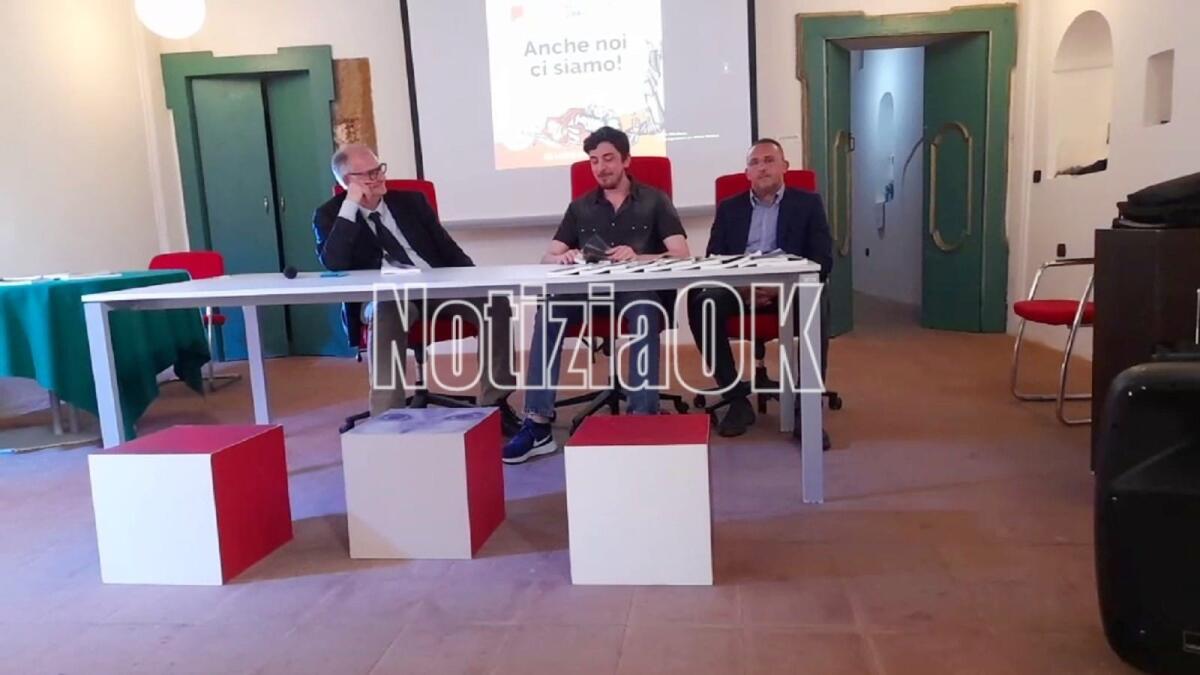 Crotone - Successo di pubblico per "L'amore proibito di Auschwitz" di Roby Contarino - 