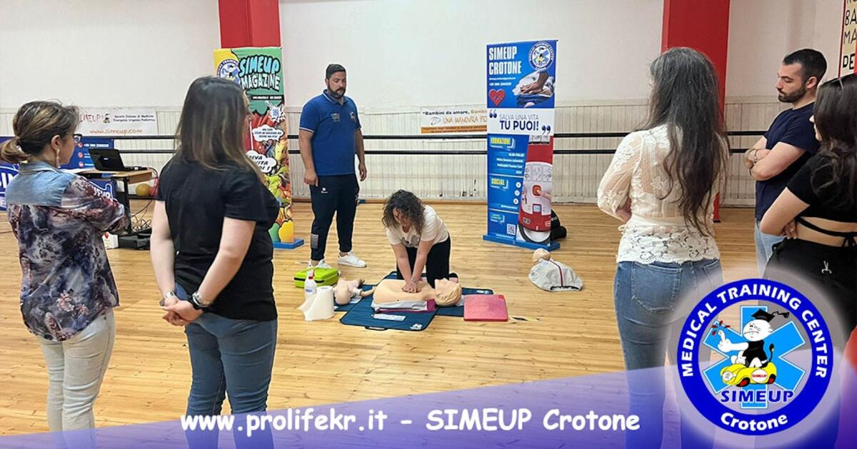 Crotone, successo per il corso di BLS-D tenuto dal Medical Training Center SIMEUP - 