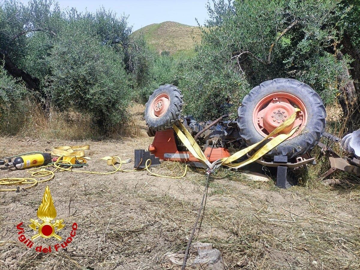 Crotone - Un morto sulla SP 16 - 