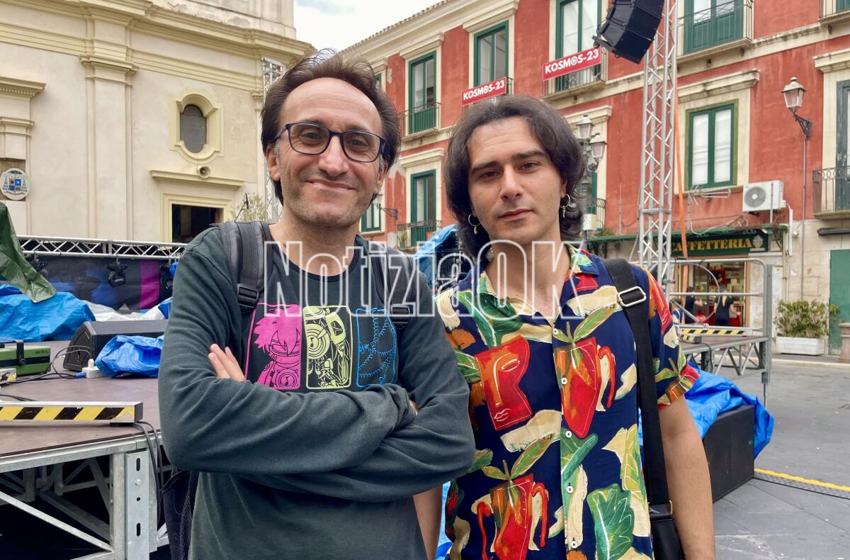 (VIDEO) Questa sera la La Khatmandu Band in Piazza Duomo - Enzo Gentile e Luigi Caterisano