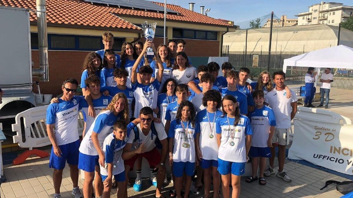 Weekend di nuoto e socialità alla Piscina Olimpionica di Crotone - 