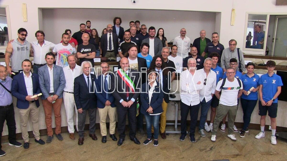 (VIDEO) Crotone - Una festa tutta per gli sportivi crotonesi: estimazione per cinque sportivi - 