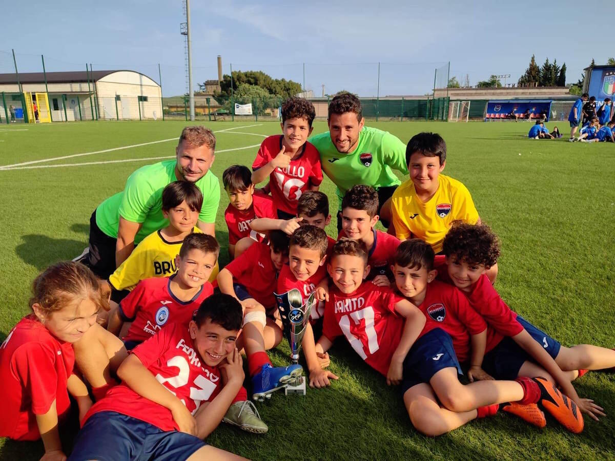 I piccoli campioni dell'Academy Crotone sorridono al Torneo "Catanzaro Città dei due mari" - 